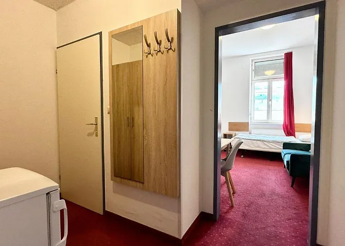Aparthotel Very Central, 3 Min To Metro *