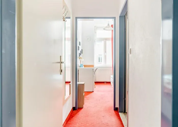Aparthotel Very Central, 3 Min To Metro