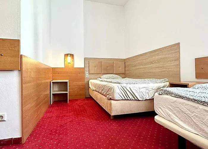 Aparthotel Very Central, 3 Min To Metro *
